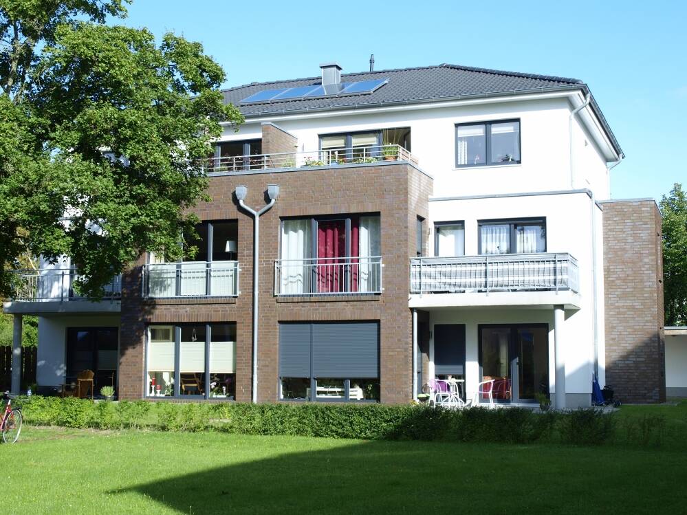Thumbnail-Lüneburg-Univiertel: Grundbuch statt Sparbuch!