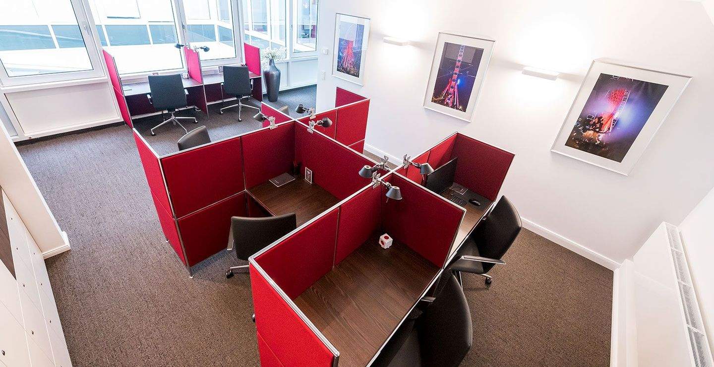Thumbnail-Flex Desk am Kö-Graben: Exklusiver Arbeitsplatz im Shared Office mit Kö-Blick