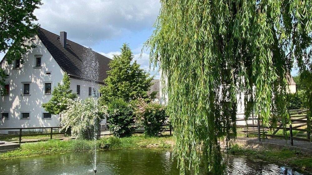 Thumbnail-Denkmalgeschützter Dreiseithof