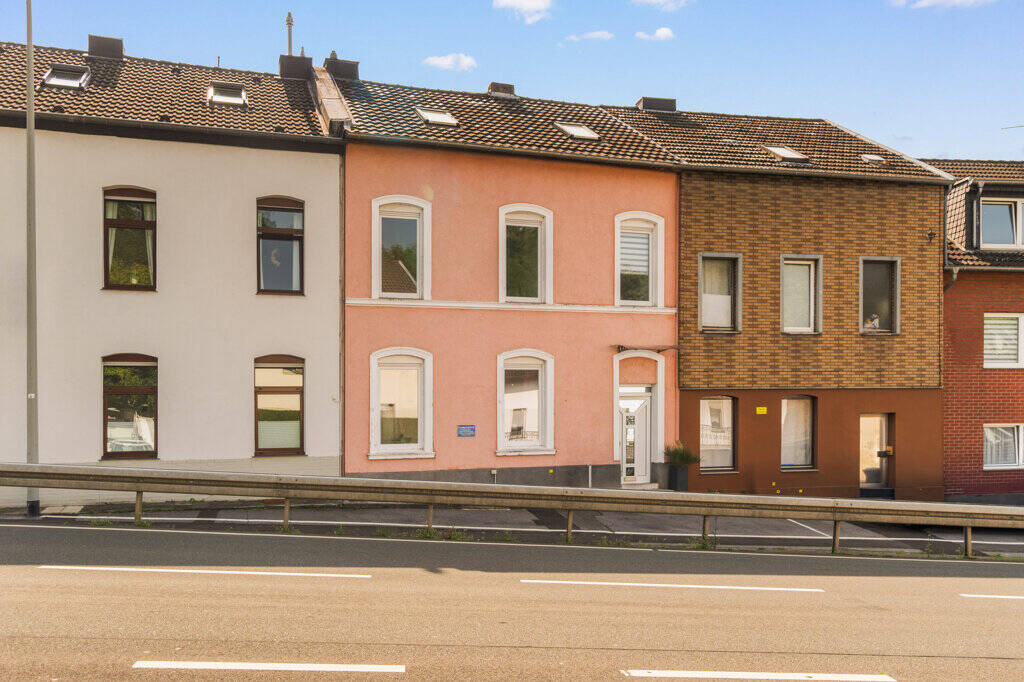 Thumbnail-Umfassend saniertes Einfamilienhaus mit traumhaftem Garten zwischen Scherberg und Stadtgarten