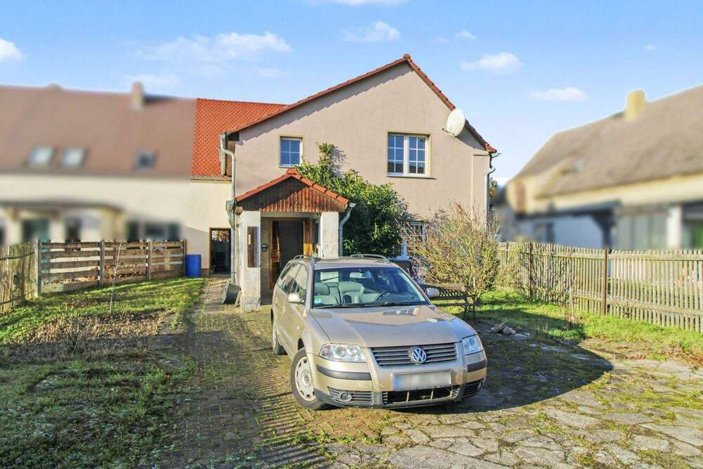 Thumbnail-Charmante Doppelhaushälfte mit Geschichte und großem Grundstück