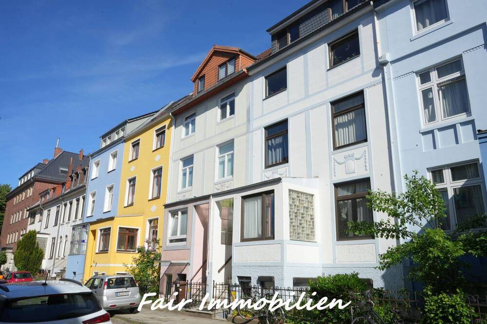 Thumbnail-NEUSTADT | Neuwertige 2- Zimmer Souterrainwohnung in ruhiger Lage