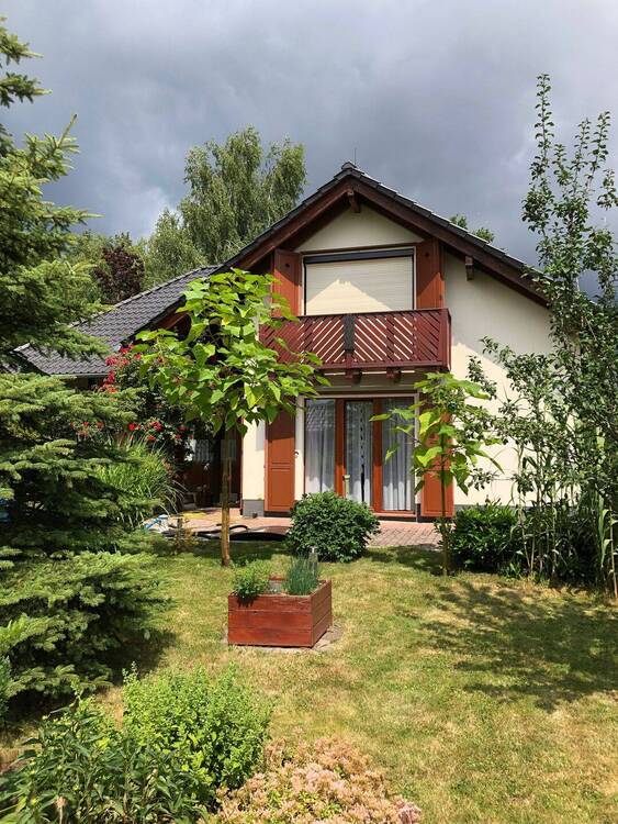 Thumbnail-Hochwertiges Architektenhaus mit moderner Erdwärmeheizung direkt am Werdauer Wald