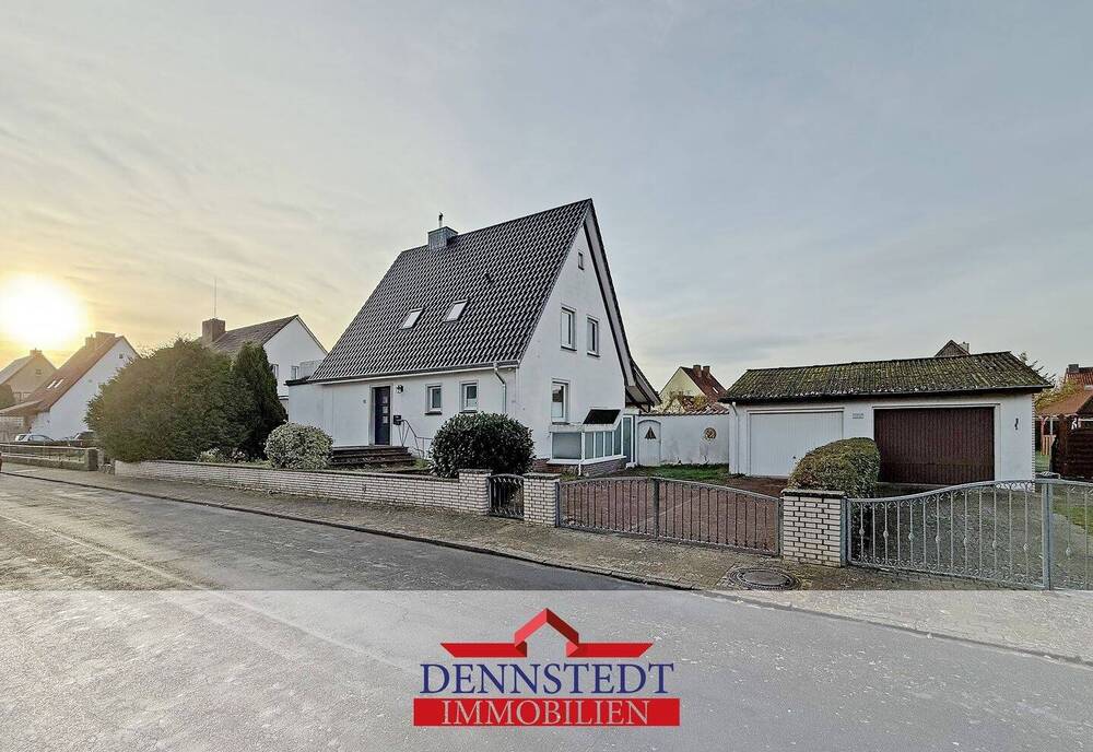 Thumbnail-Modernisiertes Einfamilienhaus mit Charme & klarer Raumstruktur