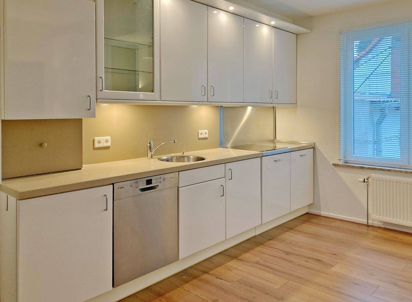 Thumbnail-Großzügige & modernisierte Wohnung in Elbnähe