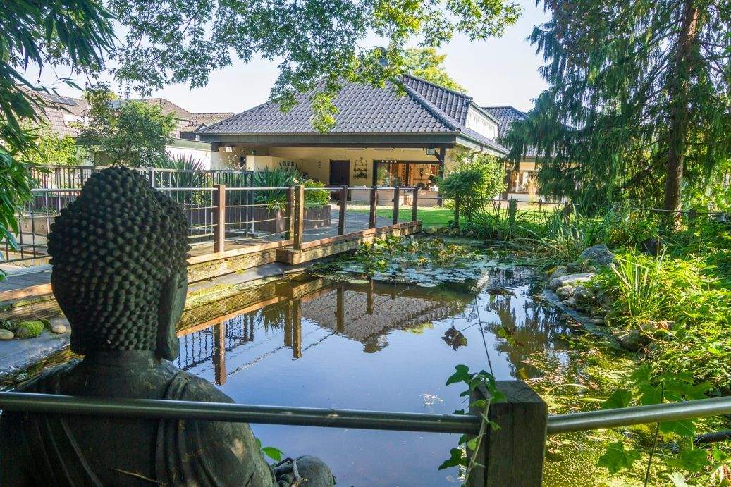 Thumbnail-Exklusives Anwesen mit Einliegerwohnung Mehrgenerationenhaus in Köln-Porz (Wahnheide)