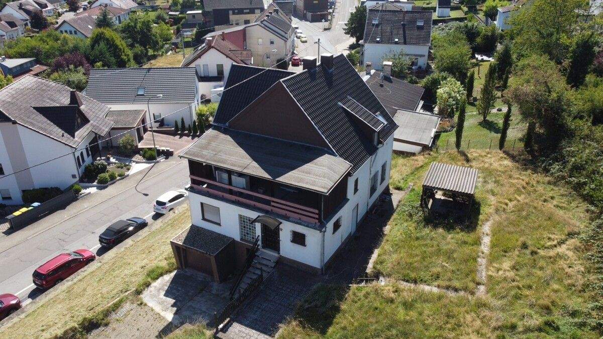 Thumbnail-Ein bis zwei Familienhaus in Quierschied