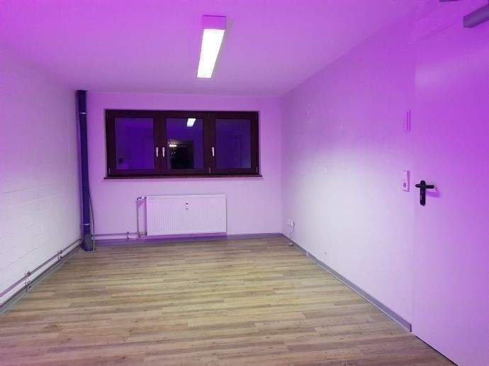 Thumbnail-Kleines Start-up Office_Büro-Praxis_1.OG_Aufzug_barrierfrei in TOP-Immobilie + beste Lage am Bahnhof + Klosterrunsstr. 19_79379 Müllheim am Bhf.