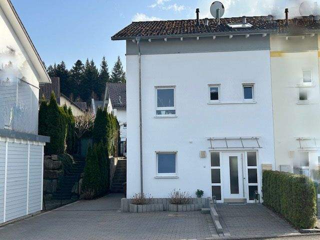 Thumbnail-Stilvolle Doppelhaushälfte in Bestlage von Neuenbürg-Buchberg