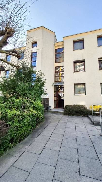 Thumbnail-Attraktive Eigentumswohnung in Bad Schwartau – 3 Zimmer, Balkon, Tiefgarage