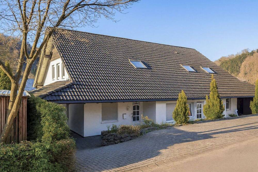 Thumbnail-Energieeffizienz A+ trifft Lebensqualität - Wohnen, Vermieten und Golfen im Herzen des Sauerlands