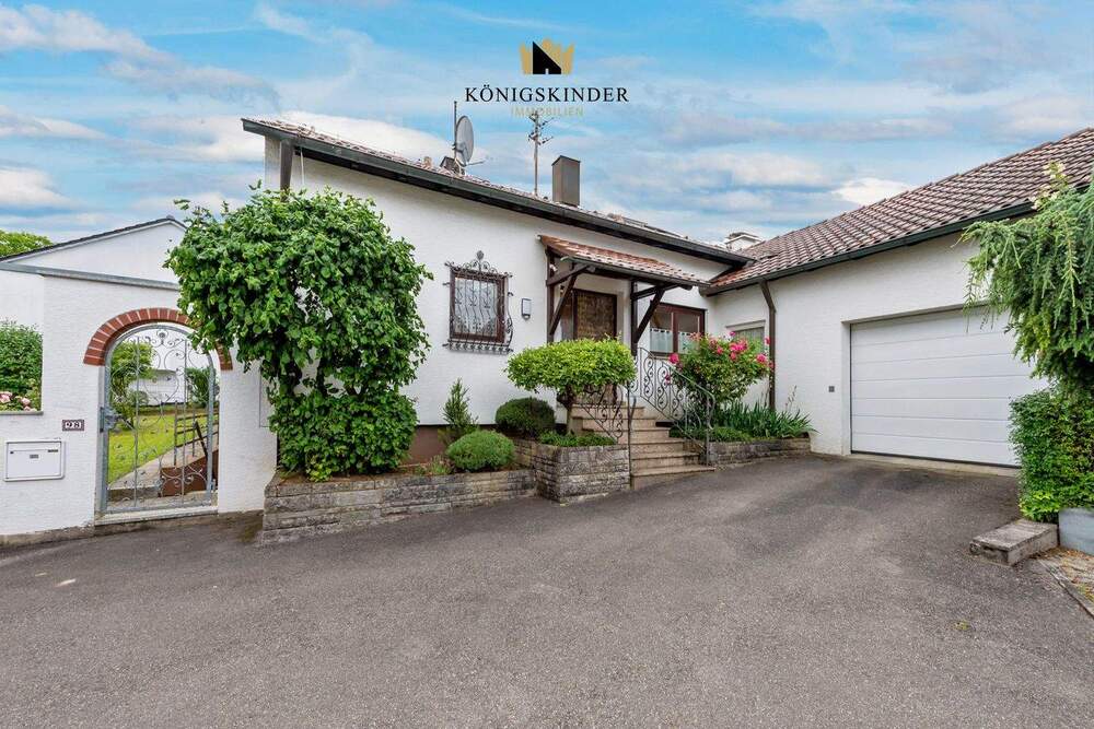 Thumbnail-Einfamilienhaus mit Wintergarten & großem Sonnengarten - Wohnen in begehrter Lage von Freiberg a.N.