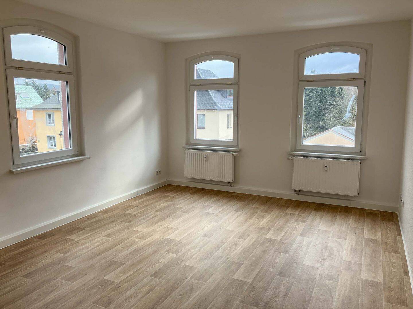Thumbnail-Familienwohnung mit 4 Zimmern im Zentrum Zschopaus