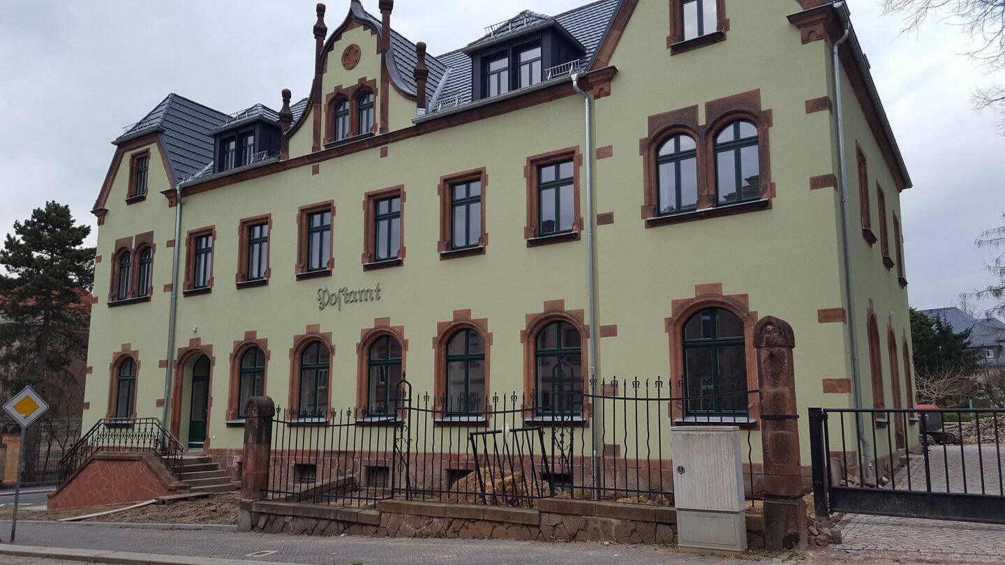 Thumbnail-Sanierte 3-Raum- Dachgeschoss- Wohnung