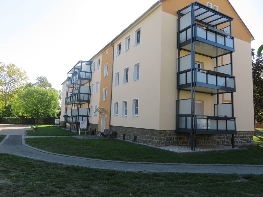 Thumbnail-Erdgeschosswohnung mit Balkon und Blick ins Grüne