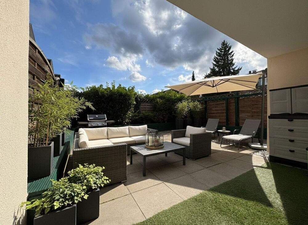 Thumbnail-Renovierter Rückzugsort in zentraler Lage: 3ZKB mit Terrasse & TG, PROVISIONSFREI