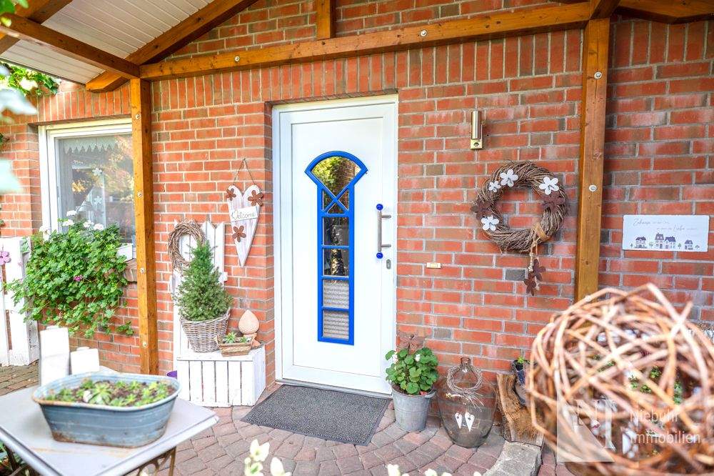 Thumbnail-Charmante Doppelhaushälfte mit modernem Flair und grünem Gartenparadies