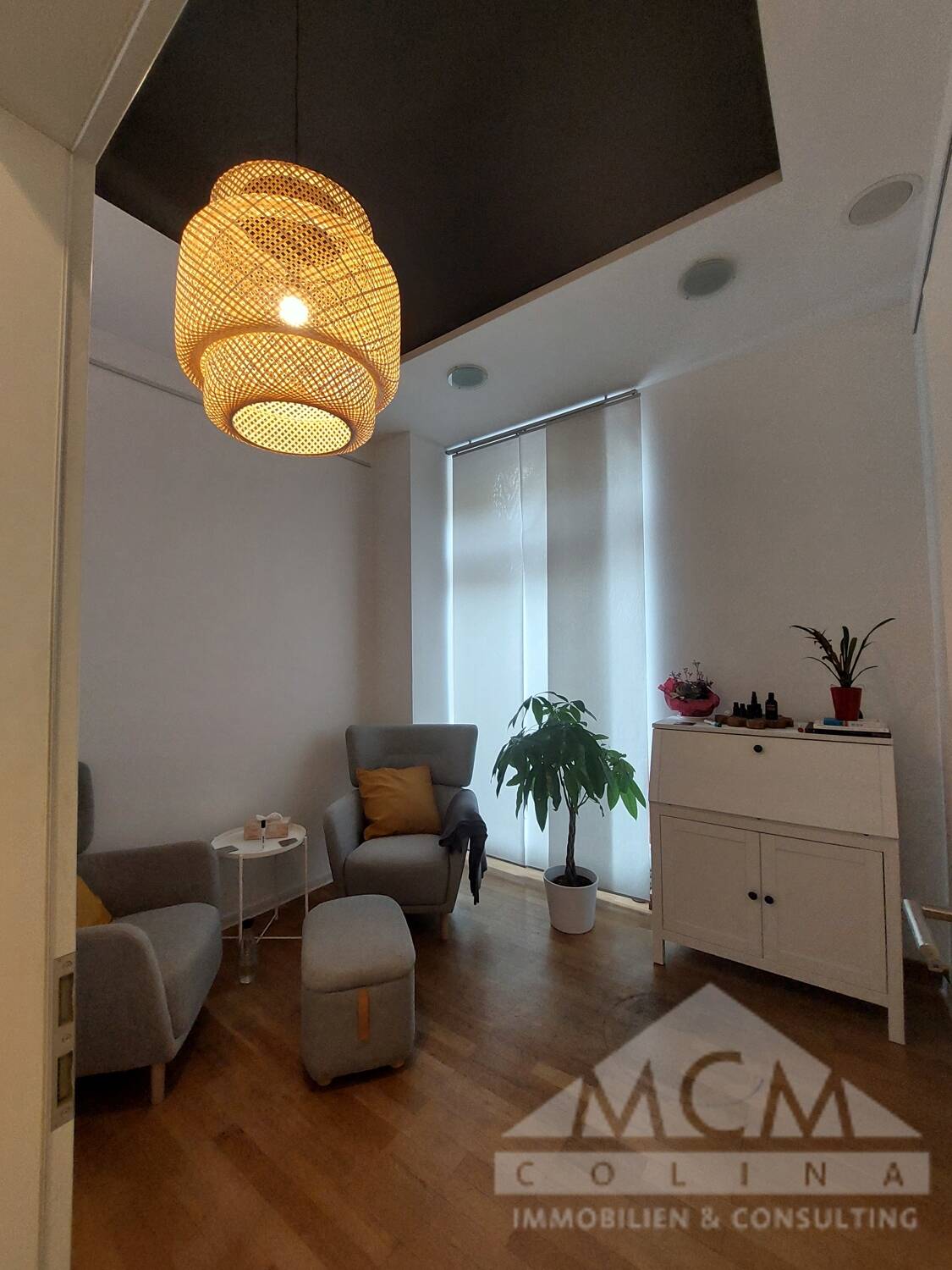 Thumbnail-@MCM Eckladen mit vielen Möglichkeiten im Nordend