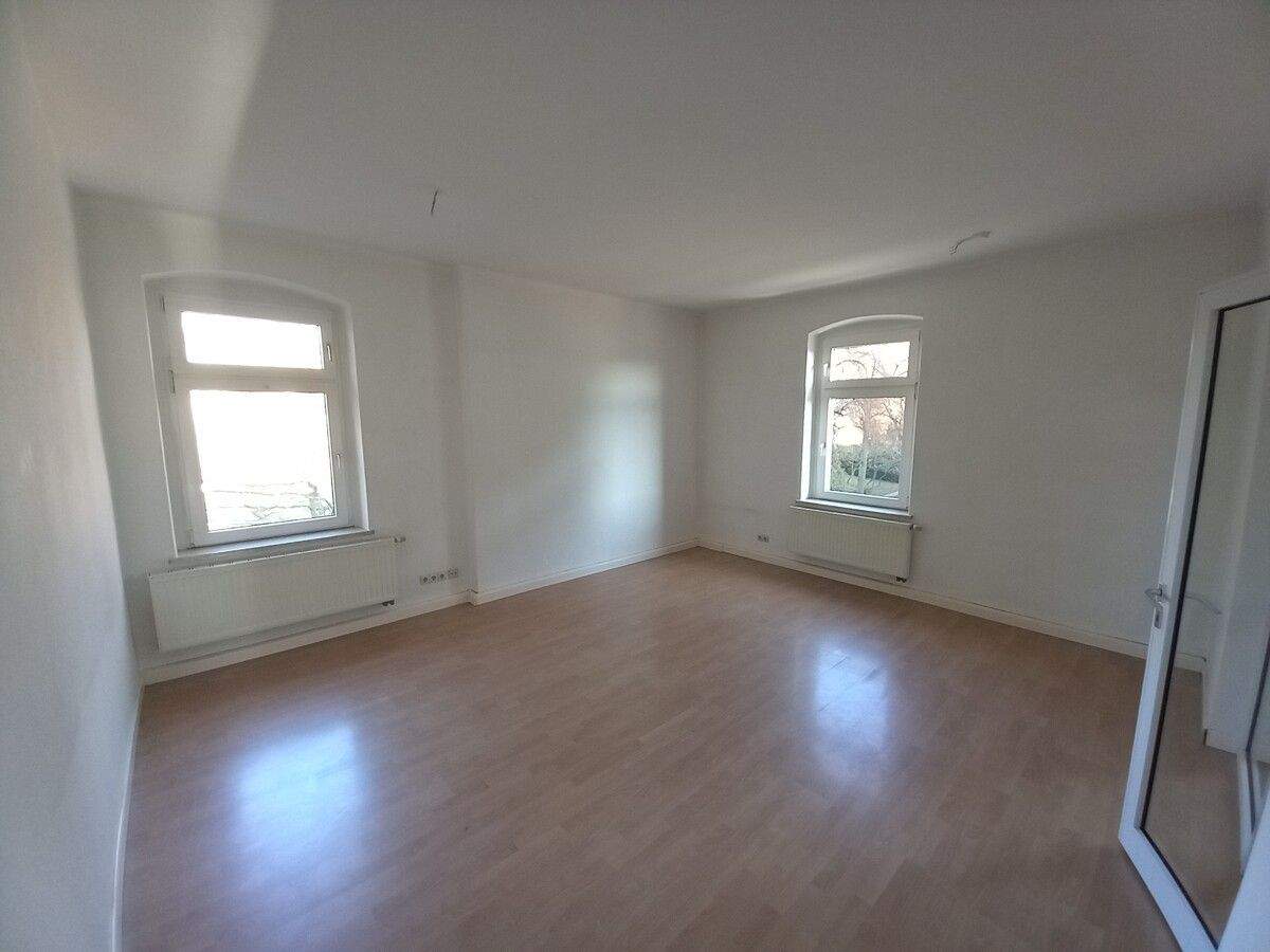 Thumbnail-gemütliche 3-Zimmer Wohnung im 2. OG am Rosa-Luxemburg-Park, mit Mietergarten