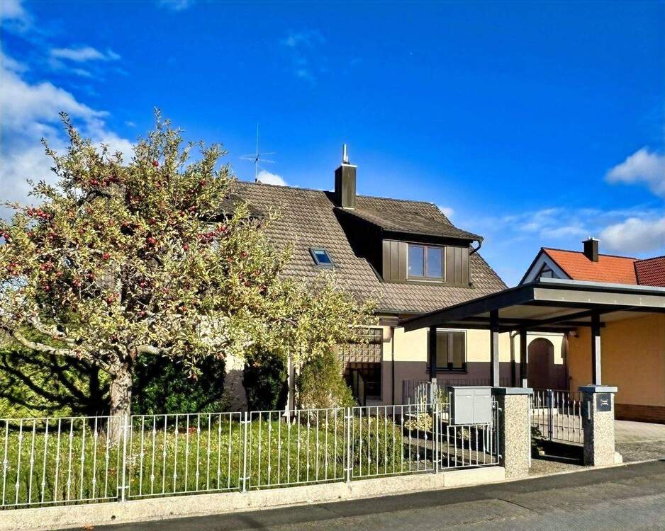 Thumbnail-Viel Platz für Familie und Zukunft - Großzügiges Anwesen mit Potenzial!