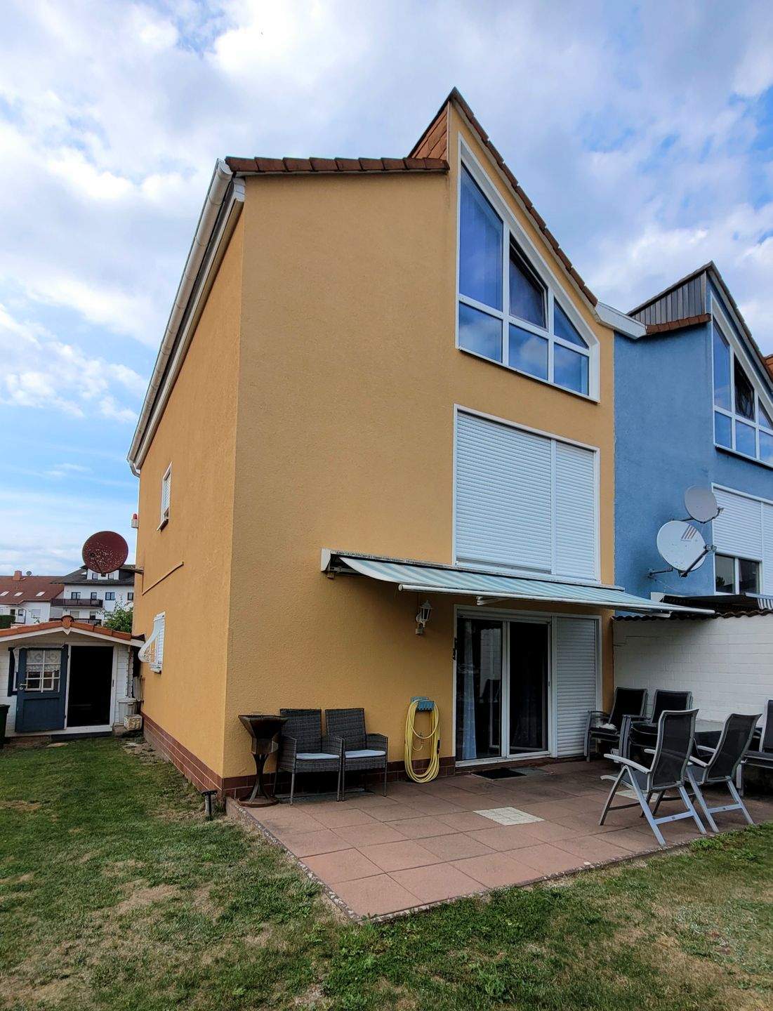 Thumbnail-Großes Reihenendhaus mit Terrasse und Garten! Viel Platz für die ganze Familie!