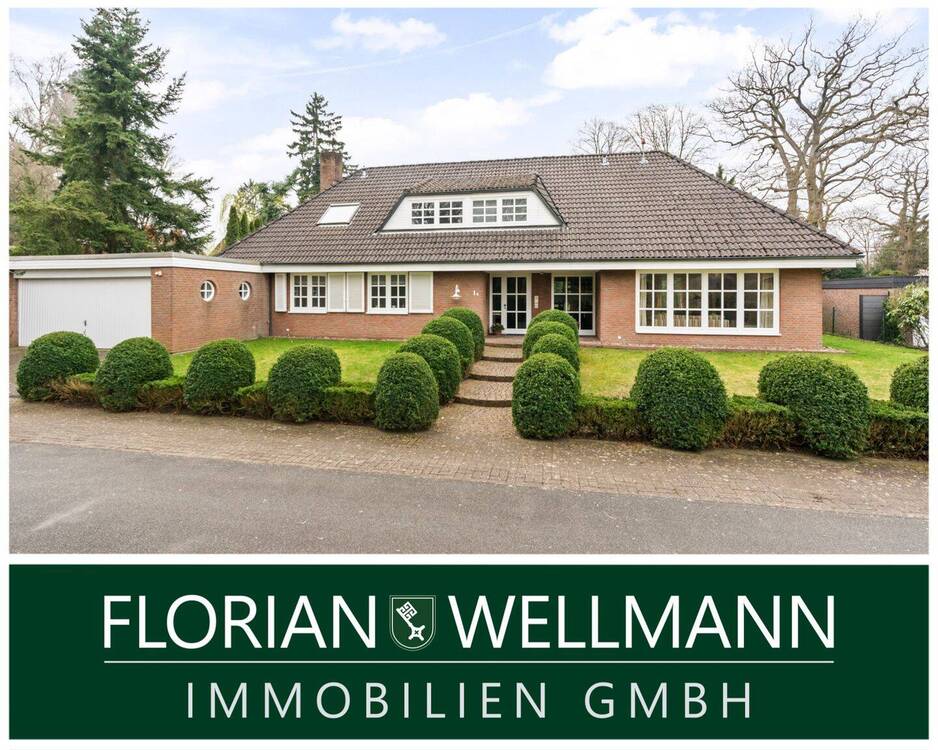 Thumbnail-Bremen - Oberneuland | Stilvolles Einfamilienhaus mit Innenpool und Doppelgarage auf großem Grundstück in ruhiger Sackgassenlage