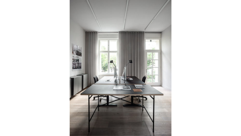 Thumbnail-Erstbezug: Büroraum Nr. 1- voll ausgestattet inkl. Services - All-in-Miete