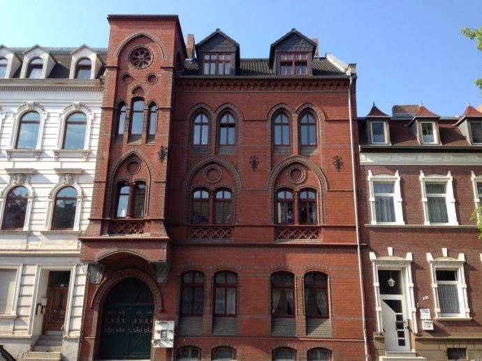 Thumbnail-Sehr schöne 2-Raum Altbau Wohnung mit Einbauküche