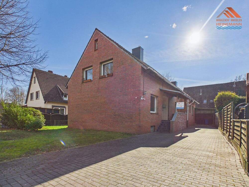 Thumbnail-Großzügiges Einfamilienhaus mit 7 Zimmern und flexiblen Nutzungsmöglichkeiten in Bad Bederkesa