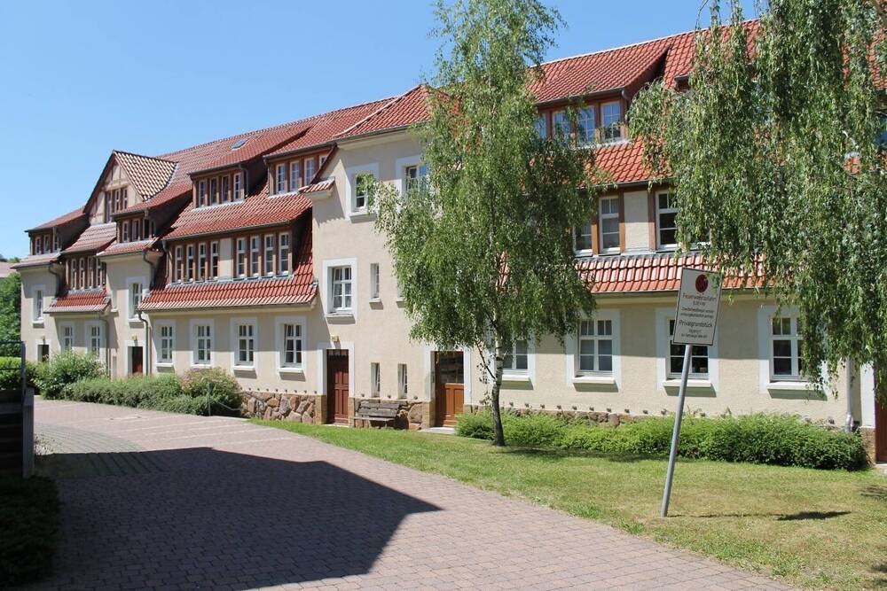 Thumbnail-Ab sofort 1 Zimmer in einer 2-er WG frei inkl. Heizung, Strom, Internet etc!