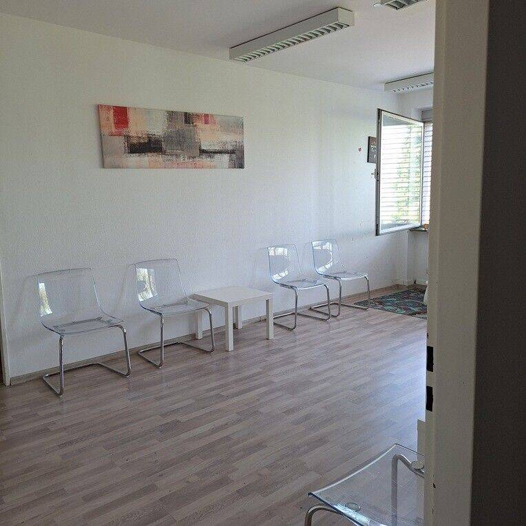 Thumbnail-Praxisfläche ca. 125 m² - für Massagepraxis, Ergotherapie oder Kosmetik-Studio geeignet