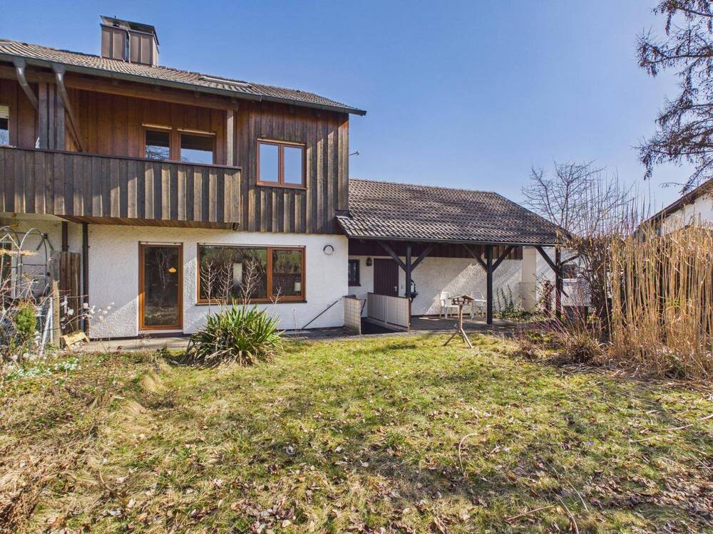 Thumbnail-Charmantes Reihenendhaus mit großem Platzangebot, Studio im Dachgeschoss & viel Potential