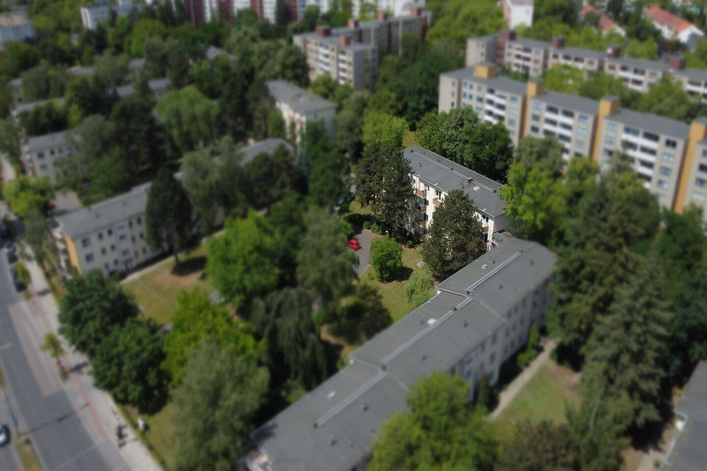 Thumbnail-Vermietet: 2,5-Zimmer-Wohnung im 1. OG mit Balkon und Kellerabteil in Marienfelde