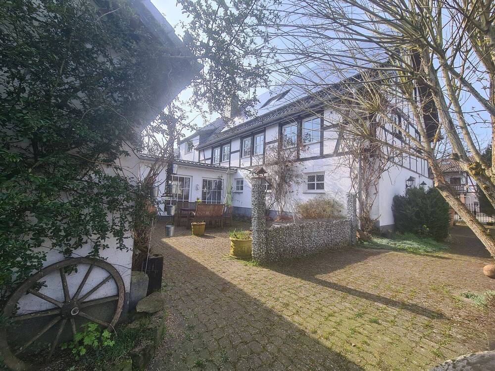 Thumbnail-Blankenheim charmantes Fachwerkensemble von 1996 mit 4.462 m² Grundstück und vielseitigen Nutzungsoptionen