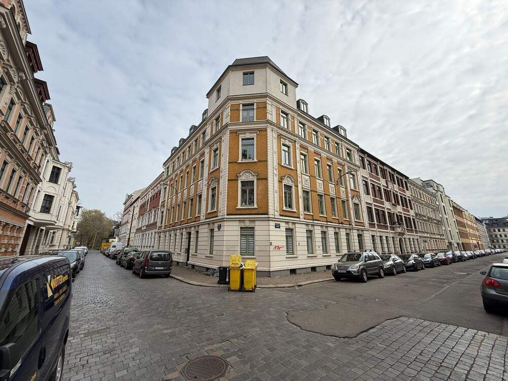 Thumbnail-+++ Vermietete Eigentumswohnung mit großen Balkon +++