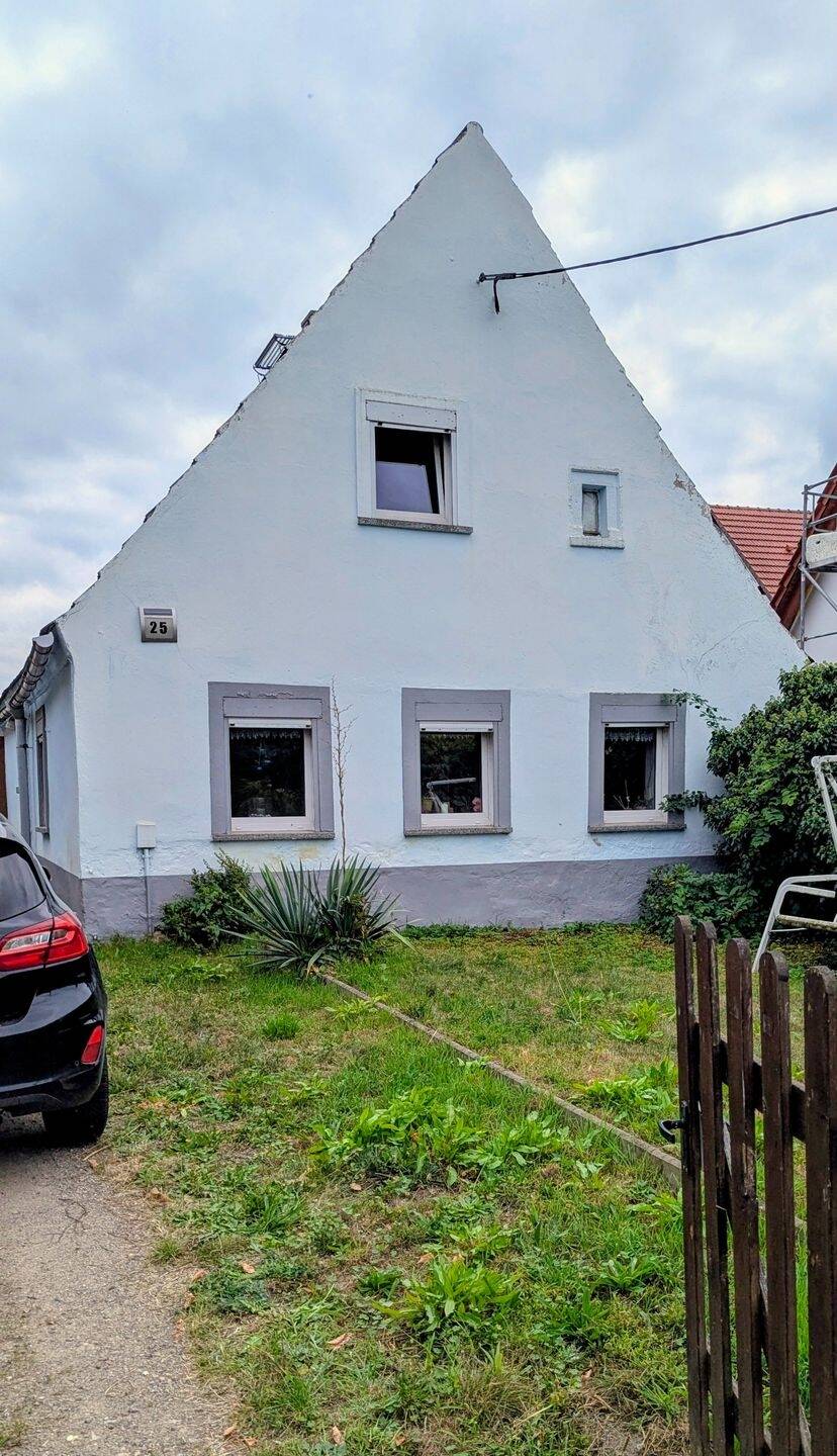 Thumbnail-Gepflegtes Wohnhaus mit Nebengebäuden in ruhiger Dorflage von Liebschützberg-Laas