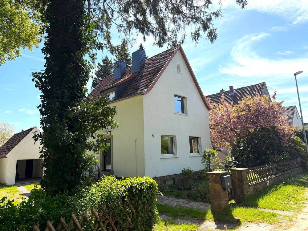 Thumbnail-Minden - großes Grundstück mit Wohnhaus und Platz für weitere Bebauung !