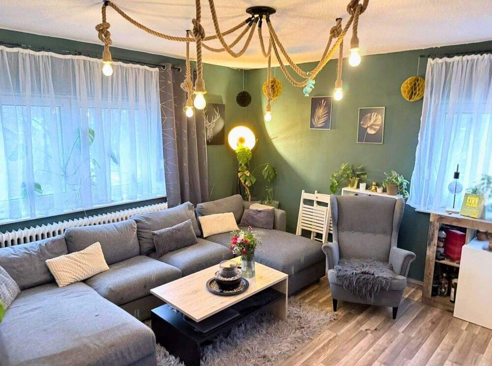 Thumbnail-Modernisierte 4-Zimmer-Wohnung mit Balkon in Salzgitter