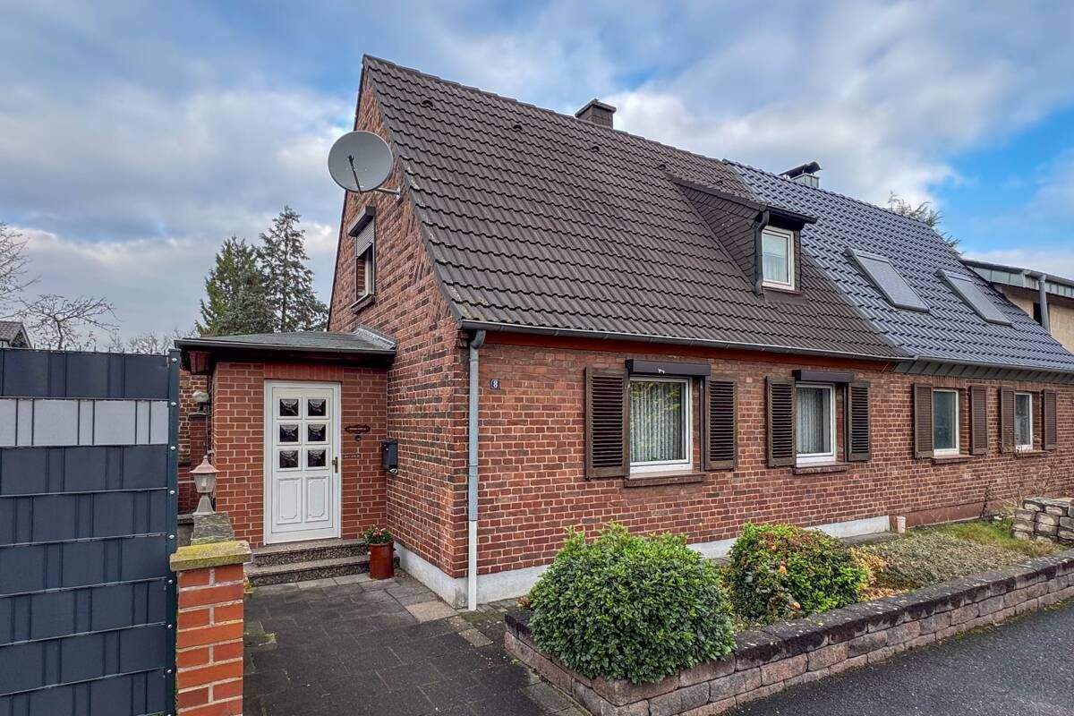 Thumbnail-Charmantes Häuschen im Delhovener Kern