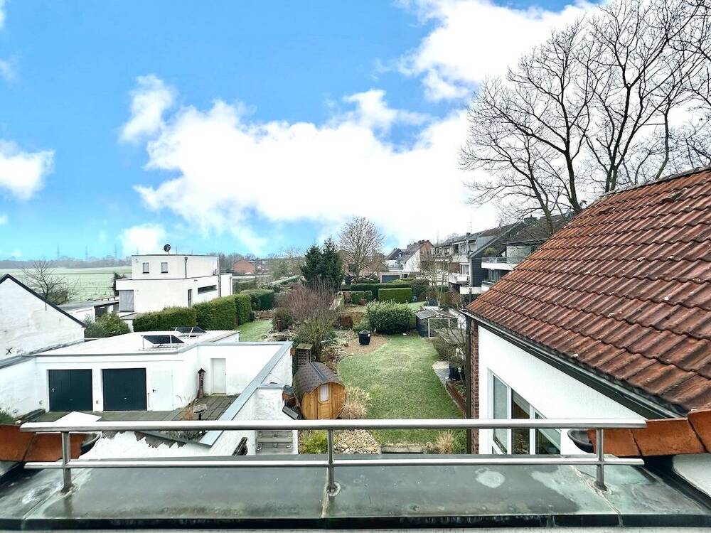 Thumbnail-Lichtdurchflutete, großzügige DG-Wohnung mit Gartenblick