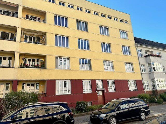 Thumbnail-3 Zimmer- Wohnung in Stadtfeld zu verkaufen!