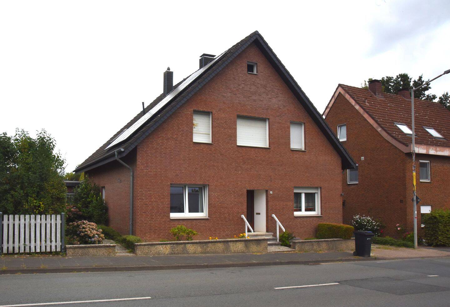 Thumbnail-Jung kauft Alt: Wohnhaus mit vielen Nutzungsalternativen in der Stadt Enger