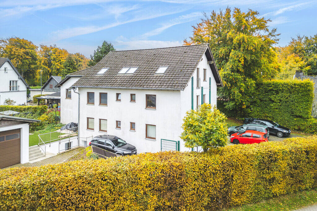 Thumbnail-Höfen! Modernes Mehrfamilienhaus mit flexiblen Nutzungsmöglichkeiten und großer Garage