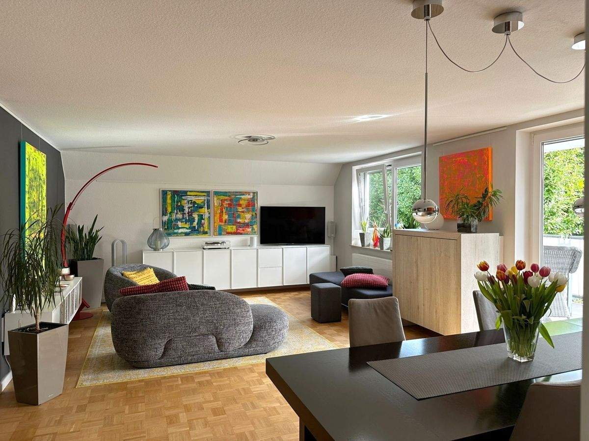 Thumbnail-schöne 4-Zimmer-Wohnung mit großem Balkon und Garage in Bochum-Linden