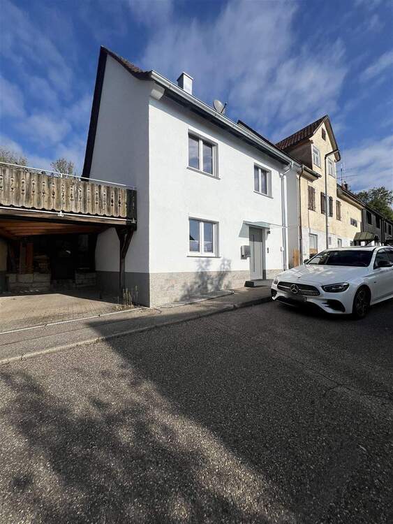 Thumbnail-Kompakt. Stilvoll. Besonders - kernsaniertes Schmuckstück mit romantischen Garten