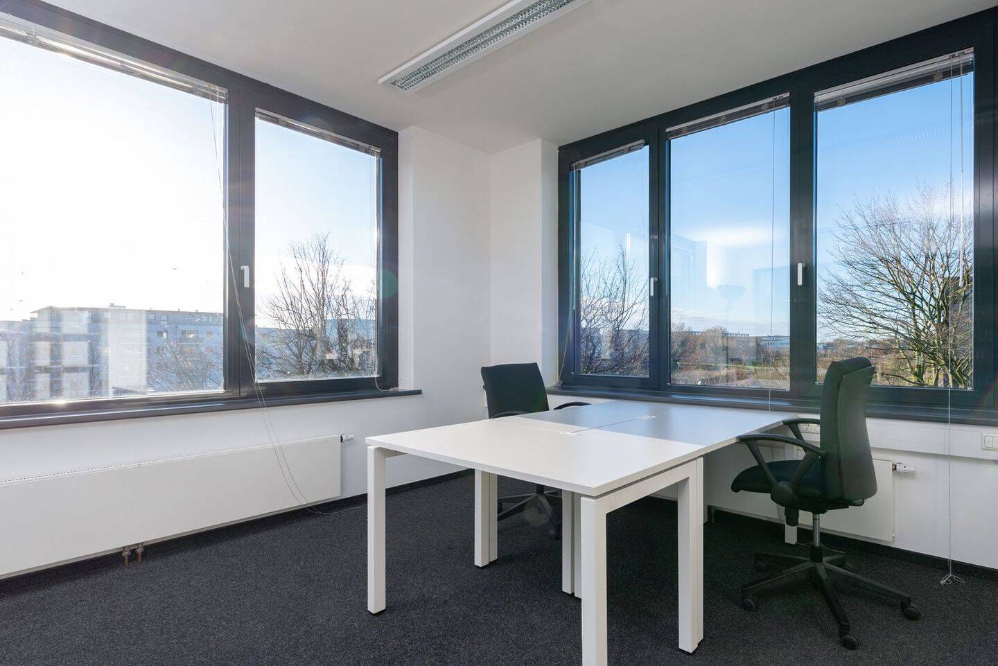 Thumbnail-Flexibles vollmöbliertes Büro L in Lübeck - 247, WLAN, Meetingraum