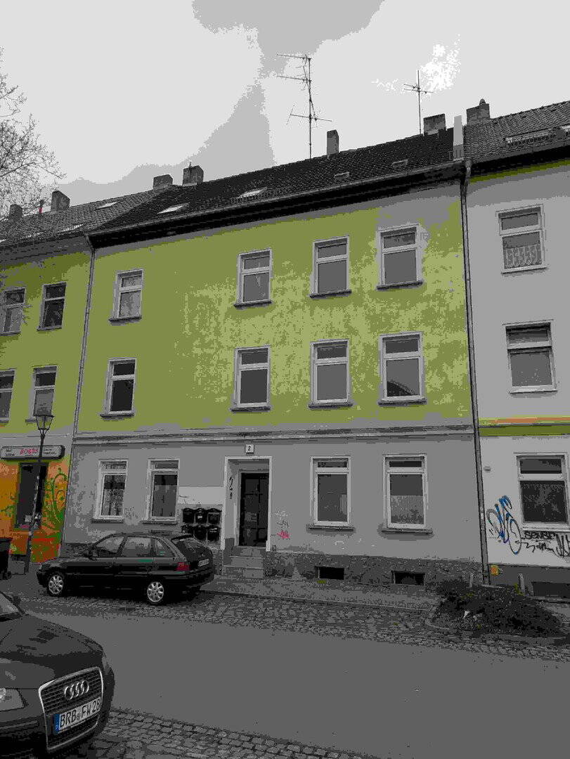 Thumbnail-Mehrfamilienhaus in Bahnhofsnähe mit idealer Lage und viel Potenzial im Speckgürtel