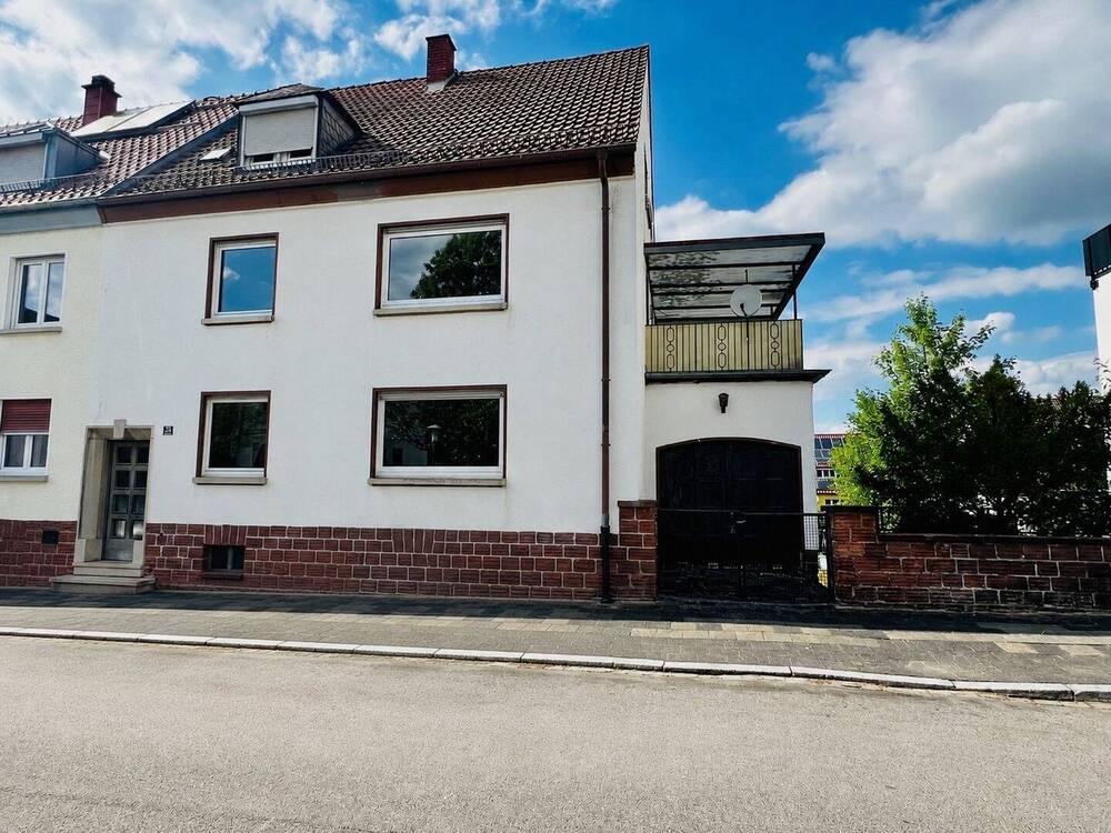 Thumbnail-KL- Lämmchesberg: Renovierungsbedürftiges MFH mit Anbaumöglichkeit und Eigentumsgrundstück
