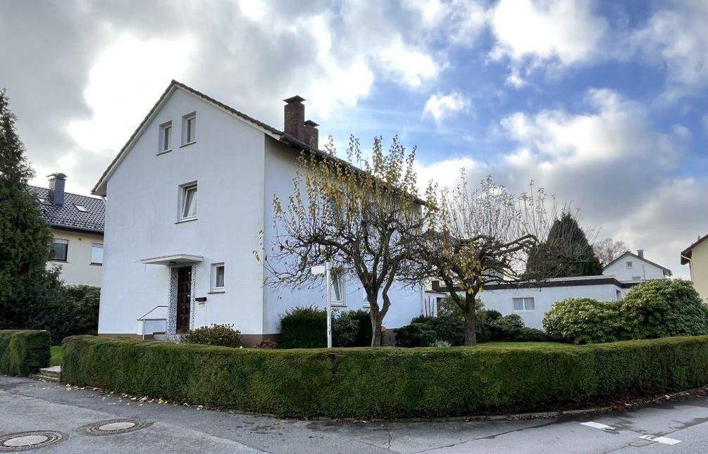 Thumbnail-Ein- bis Zweifamilienhaus mit großem Potenzial in zentraler Lage von Leopoldshöhe