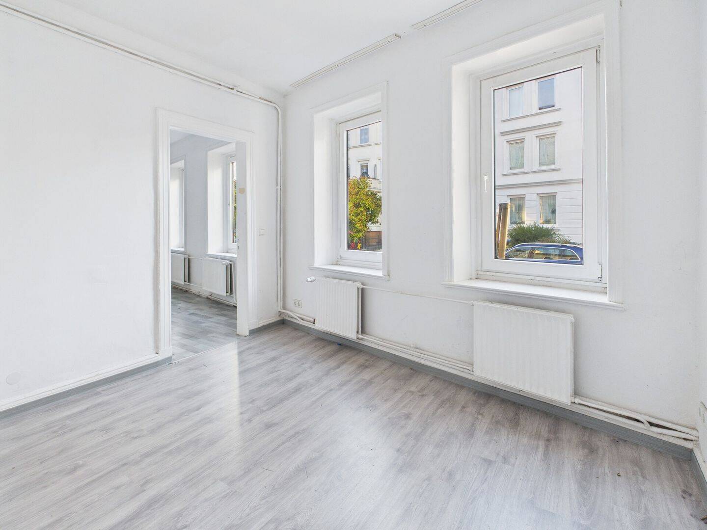 Thumbnail-2-Zimmer-Wohnung mit Altbauflair in zentraler Lage von Lübeck